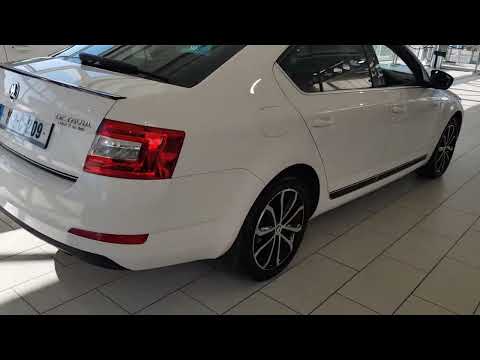 162C209 - 2016 Skoda Octavia STYLE 1.6TDI 110HP 4DR 17,995