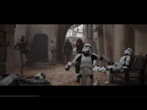 Jyn Erso kills a KX-Series Security Droid