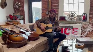 Video thumbnail for Lukas Nelson compares 3 Rockbridge Guitars by Rockbridge Guitar