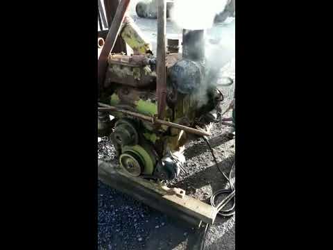 DETROIT Diesel 6-71 running.