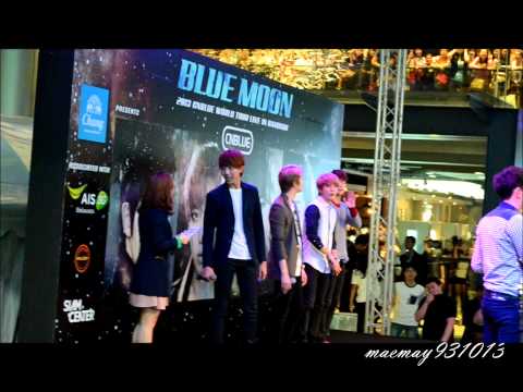 [FANCAM] 130503 CNBLUE @PRESS CON #CUTE MOMENT