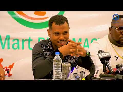 PAPII KOCHA AMKIMBIA KALALA JUNIOR NA KUTAMBULISHWA NA TOWN CLASSIC BAND AKITOKEA TUKUYU SOUND