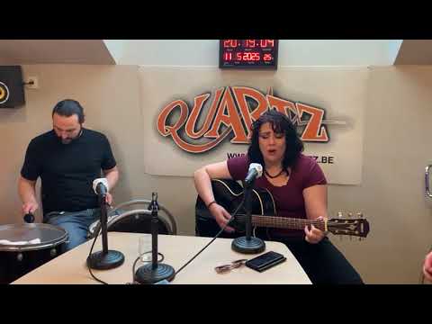 Enid - Live Alone Unplugged on Radio Quartz