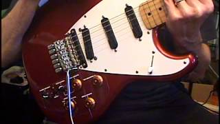 Video thumbnail for Roland G-505 Metallic Red Vintage Analog GR-300 Guitar Synthesizer Controller - INTRO by WayneJoness