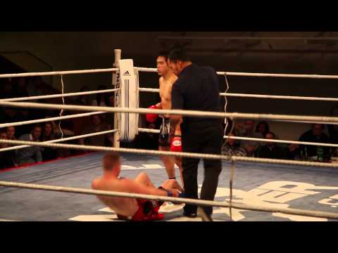 Chris "The Butcher Boy" Wells V Sailom Boonruam - Strikeforce Young Blood 8