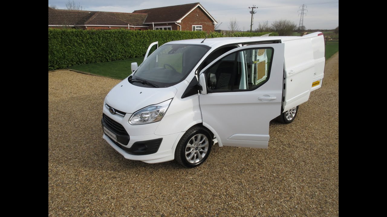 Ford Transit custom sport white 2014