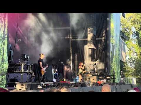 LØLØ hot girls in hell LIVE 8/30/25 Philadelphia PA