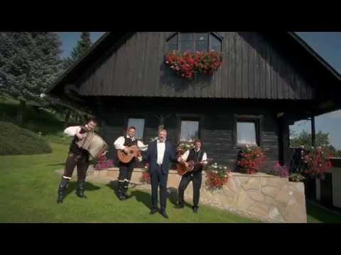 Rudi Šantl - Hiša s slamo krita [Uradni videospot]