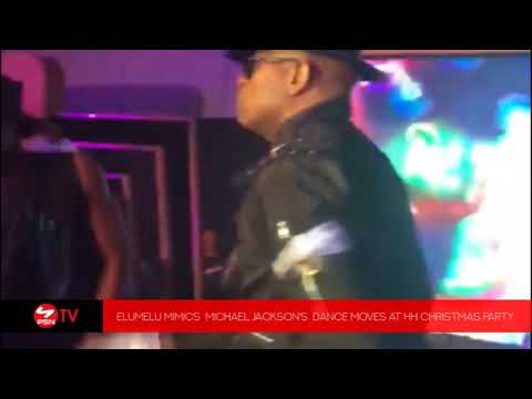 VIDEO: Elumelu mimics Michael Jackson’s dance moves at HH Christmas Party VIDEO: Elumelu mimics Michael Jackson’s dance moves at HH Christmas Party