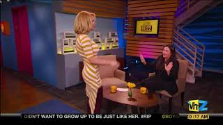 Carrie Keagan’s Rockin Body in White & Gold Striped Dress (8/21/12)