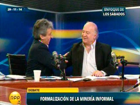 Debate del Min. del Ambiente, Manuel Pulgar Vidal con Hernando de Soto-ILD