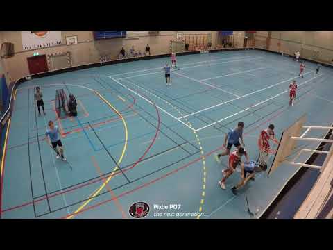 Thomas#7 jobbar fram till Emil#93