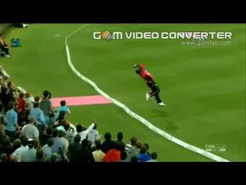 Dwayne Bravo's Spectacular catch