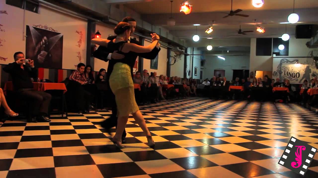 IGNACIO GIANNINI Y MANUELA MARCE en el Sin Rumbo 02