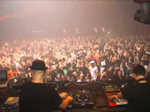 Dr. Peacock & Chrono @ Pandemonium 16-11-2013  Sporthallen Zuid, Amsterdam NL