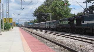 preview picture of video 'Chennai Mysore Shatabdi Express overtaking RajyaRani Express!'