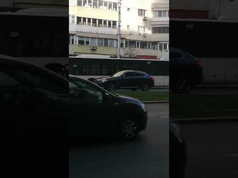 Autobuzul MBC E4 #4762 pe linia 101 cu hârtie la Bd Chișinău