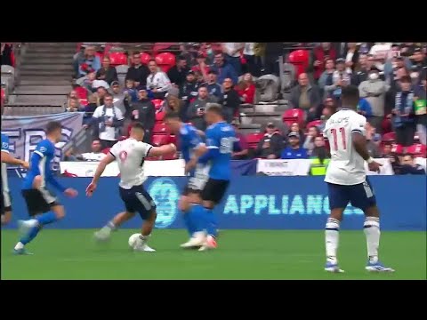 GOAL: Lucas Cavallini - 52nd minute