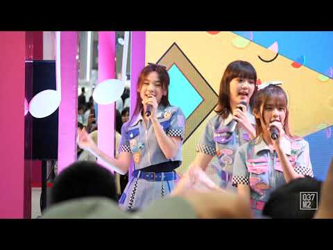 191129 BNK48 Pun - Jabaja @ Money Expo Year End 2019 [Fancam 4k60p]