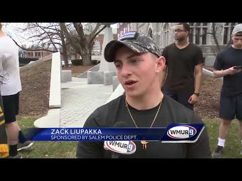 Police trainees run to law enforcement memorial