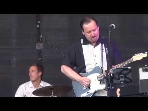 Airi Allvee & Underwater - Proud Mary