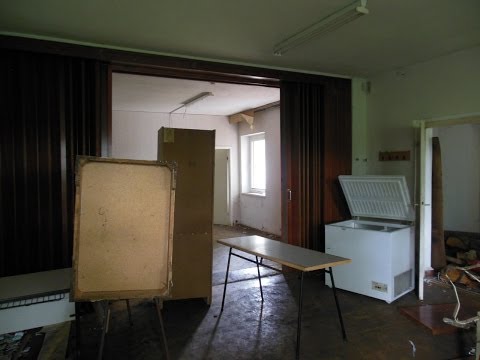 DAS VERLASSENE FERIENLAGER AM DORFRAND