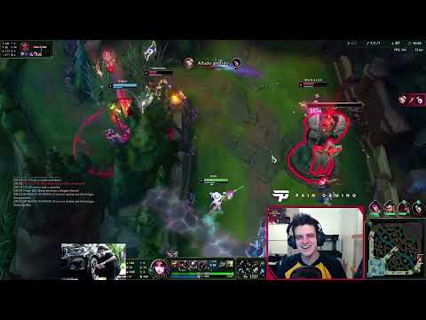 Imagina se o lol fosse um jogo em primeira pessoa, o susto que ela ia tomar