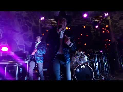 CONJUNTO CIELO EN VIVO Lluvia En Tus Pestañas