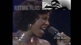 Natalie Cole LIVE - No Plans For The Future