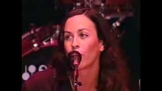 8. Alanis Morissette - Norwegian Wood (Shoreline Amphitheatre, 1997)