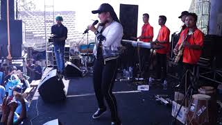 Download lagu RATNA ANTIKA TERBARU - PREI KANAN KIRI Kendang TEGAR mp3 Download lagu RATNA ANTIKA TERBARU - PREI KANAN KIRI Kendang TEGAR mp3