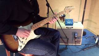 Video thumbnail for DLS Effects Echo Tap demo by Alberto Barrero by Alberto Barrero
