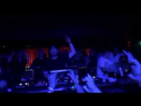 Eric Prydz playing 'Cirez D - Mulla' @ Opium Barcelona (13/07/16)