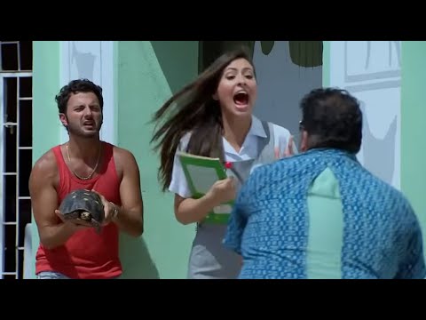 Clara is harassed by Chepe Pinto and Teto | Rafael Orozco, The Idol - Chapter 4 | Caracol Television