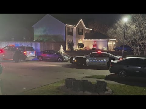 South Oak Cliff football player shoots teammate hours after state championship game, sources and aff