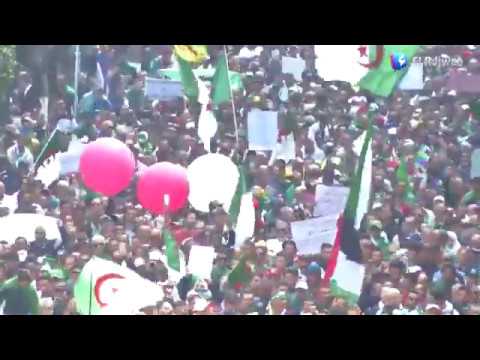 شاهد مقتطفات من مسيرة الجمعة العاشرة بالجزائر العاصمة و مختلف شعاراتها