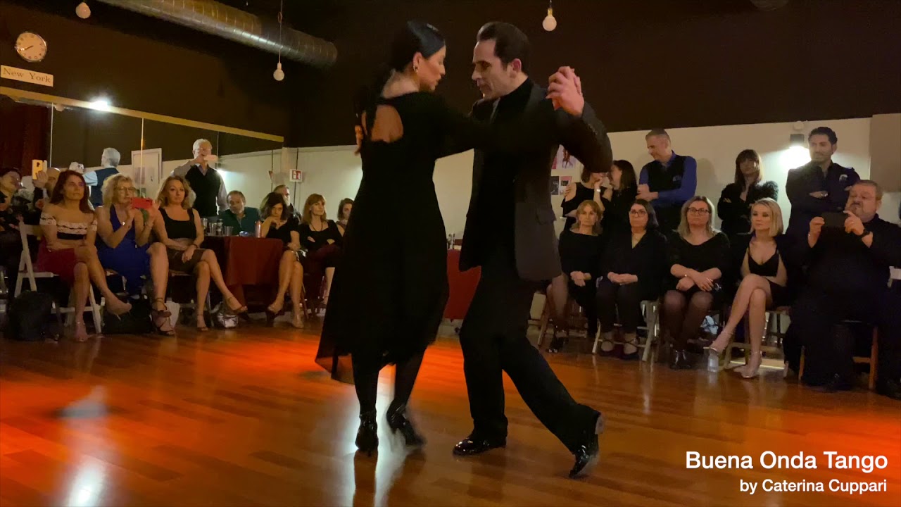Video thumbnail for Geraldine Rojas Ezequiel Paludi - Champagne Tango - Di Sarli