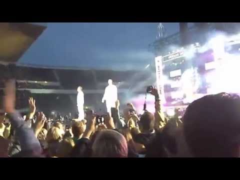 Cheek feat Elastinen: Profeetat live @ Olympiastadion 23082014 HD