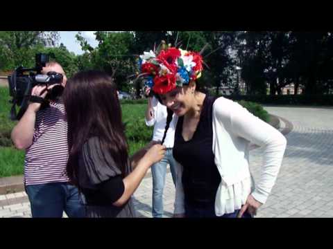 ESCKAZ live in Kyiv: Kaliopi (Macedonia) meeting Gaitana (Ukraine)