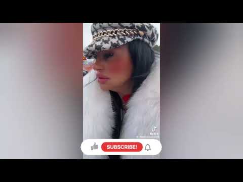 Rita de Crescenzo at a service station...