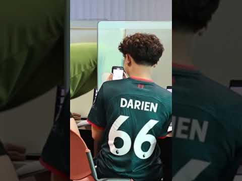 Smelling Salt Prank In Library to Students!