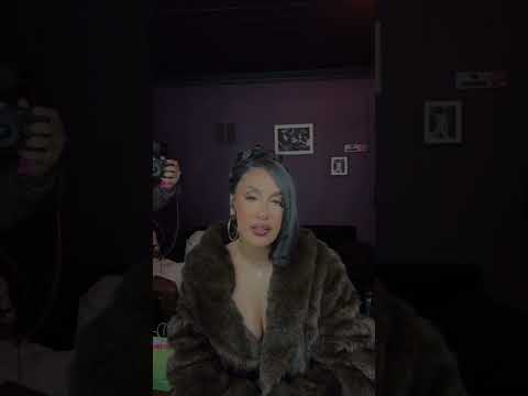 Queen Naija on Live.. is she pregnant? 