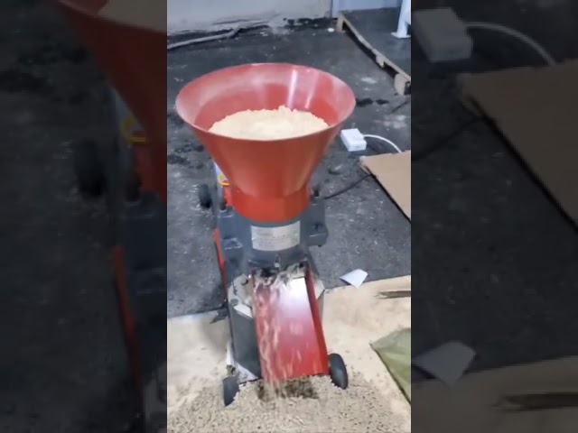 مكبس اعلاف فيتنامي S-150 B محرك 4.7 حصان بعمود دور...