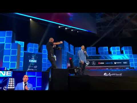 In Japanese "Ohaiyo" | Eri Embracing the meme