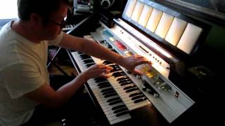 La chapelle au clair de lune(The chapel in the moonlight) à l'orgue Hammond Concorde