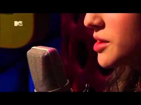 Estúdio Acesso MTV - Nathália - Somebody That I Used to Know