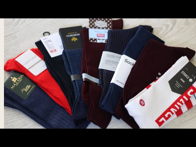 Vídeo relacionado con GAMBEA Calcetines Atlético de Madrid Fundacional Monocromo. Calcetines Atlético de Madrid. Producto Oficial Tallas 41-46 y 36-40. Caña media. Talla 41-46