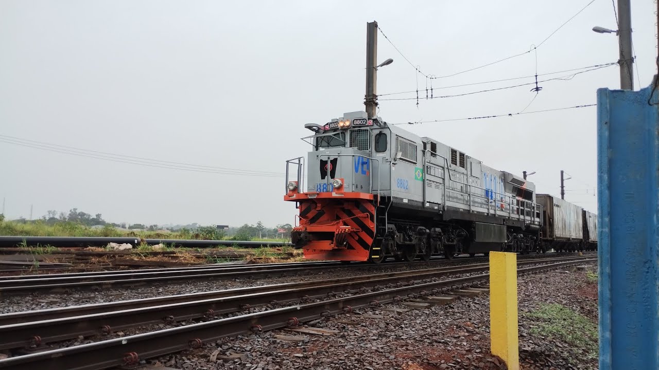 Es43BBi VLi 8802 Líder e 8799 comandada