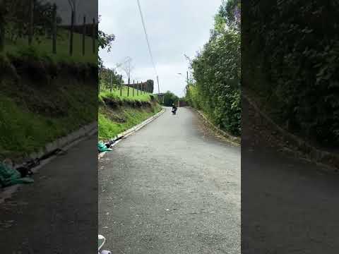 Montañeros somos #longboard #longboarding #colombia #drift #drifting #slide #antioquia