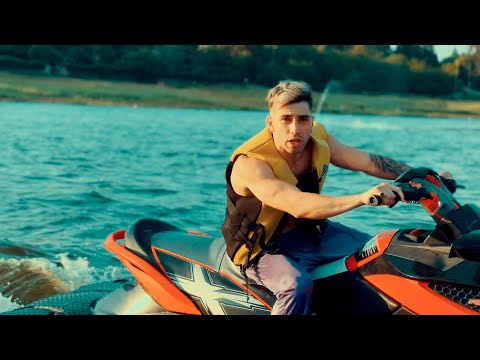 Joaqo, Hot Plug Beats - La Nota (Film by Pels)